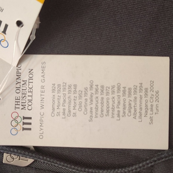 THE OLYMPIC MUSEUM COLLECTION "LAKE PLACID 1980" VINTAGE COLLECTORS SWEATER - Picture 6 of 16